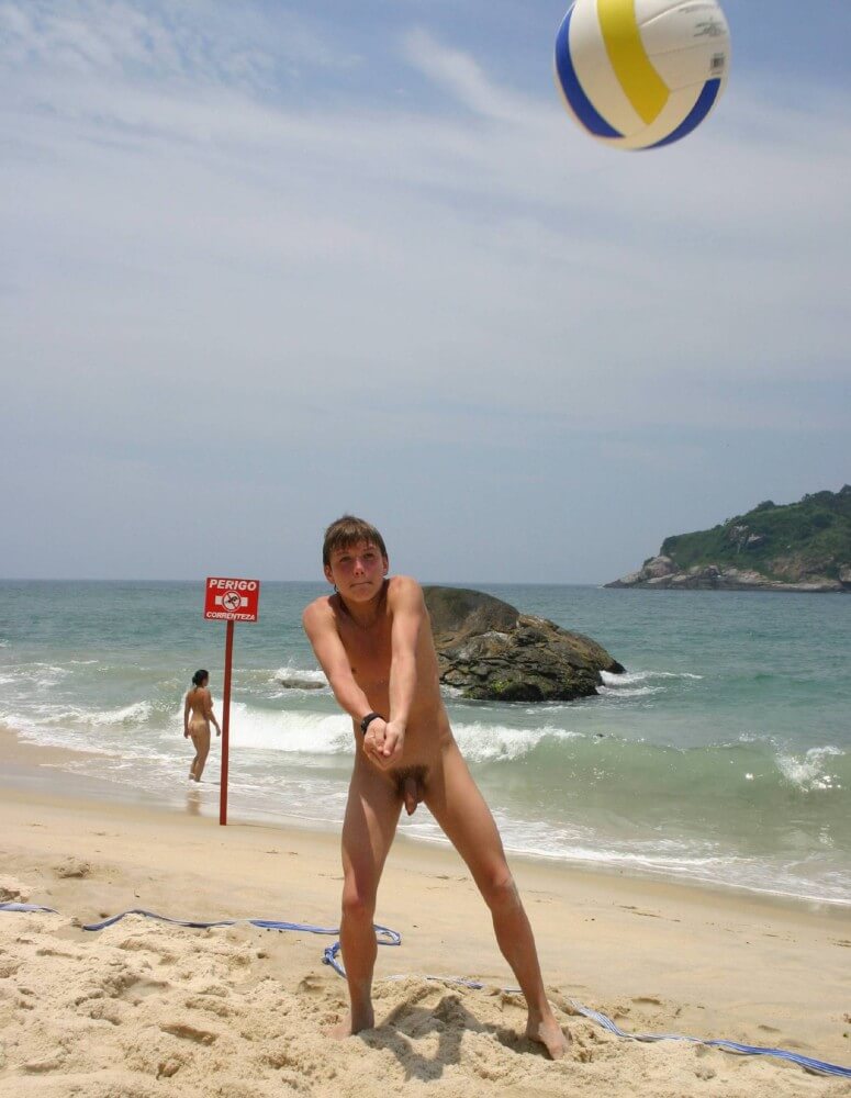 Brazilian val-ball goddess - Naturism and nudism