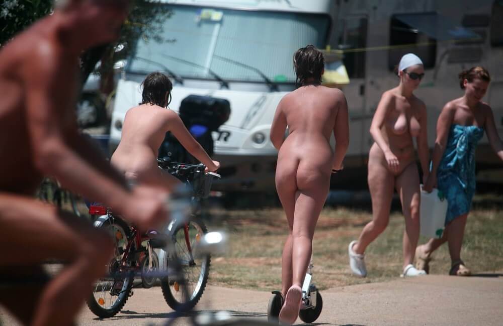 Park Misc Walks pics - Naturism and nudism