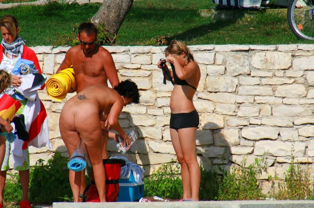 Ula FKK Sisters Day photo gallery - Naturism and nudism