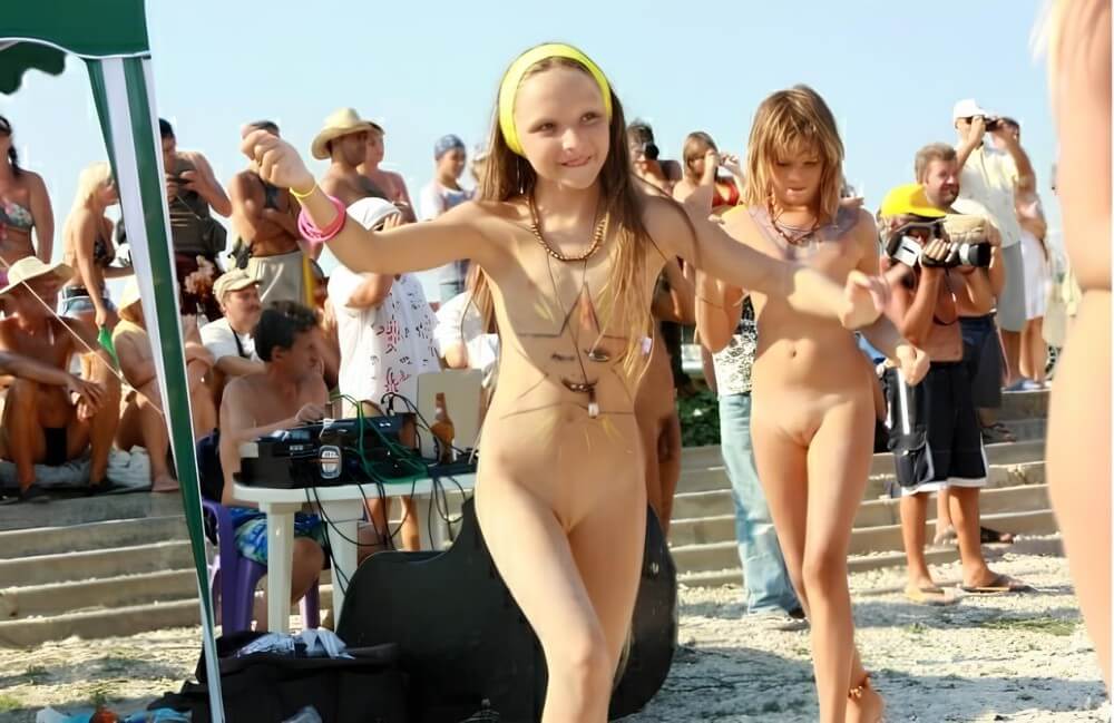 Nudist beauty contest photos - Naturism and nudism