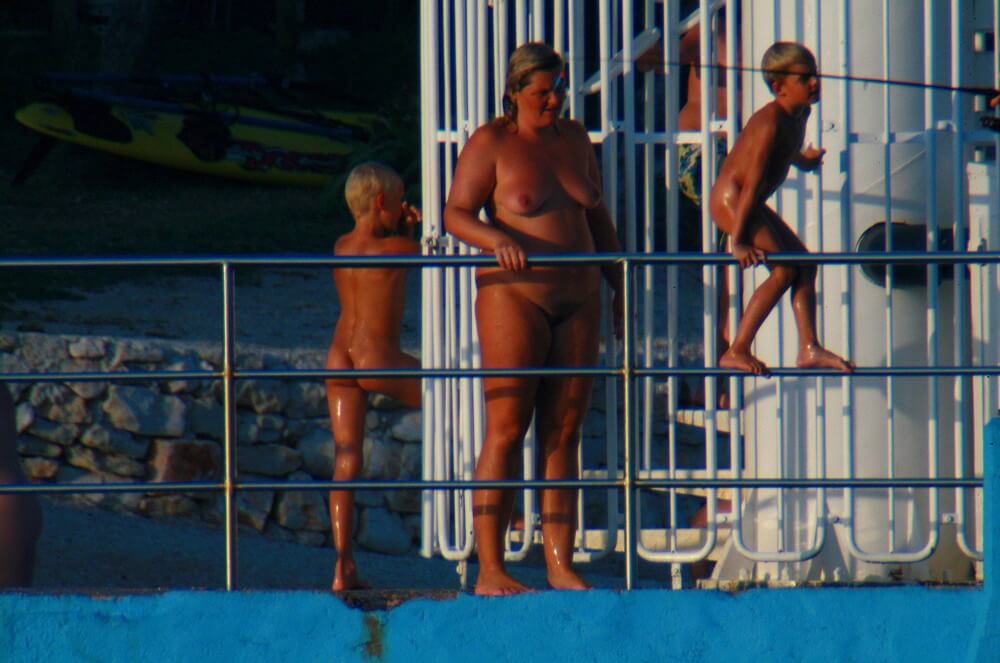 Uka FKK Water Play - Naturism and nudism