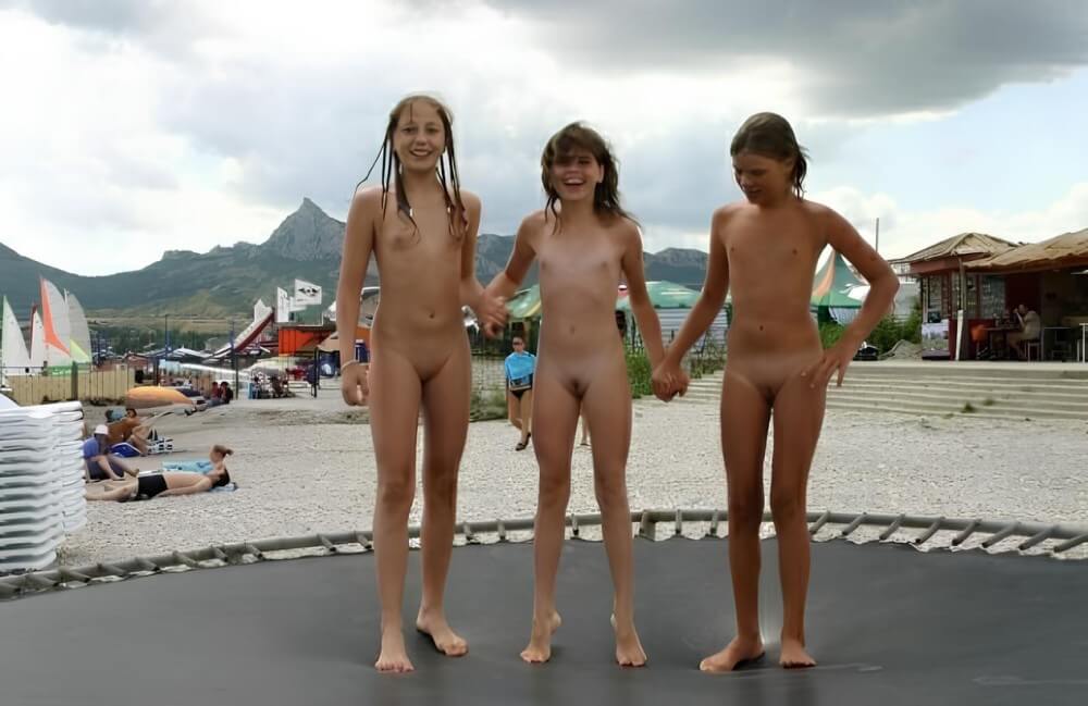 Trampoline pics - Naturism and nudism