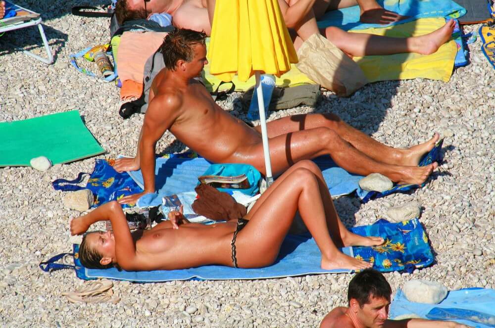 Ula FKK Bikini Couples Day pics - Naturism and nudism