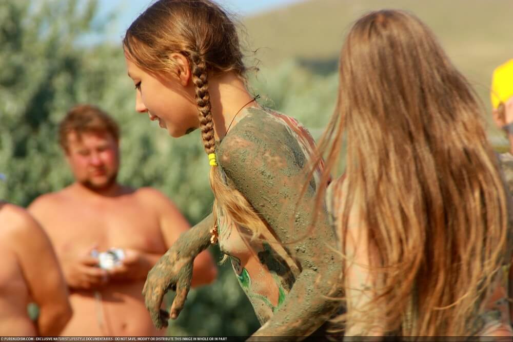 Premium Content # 36 - Naturism and nudism