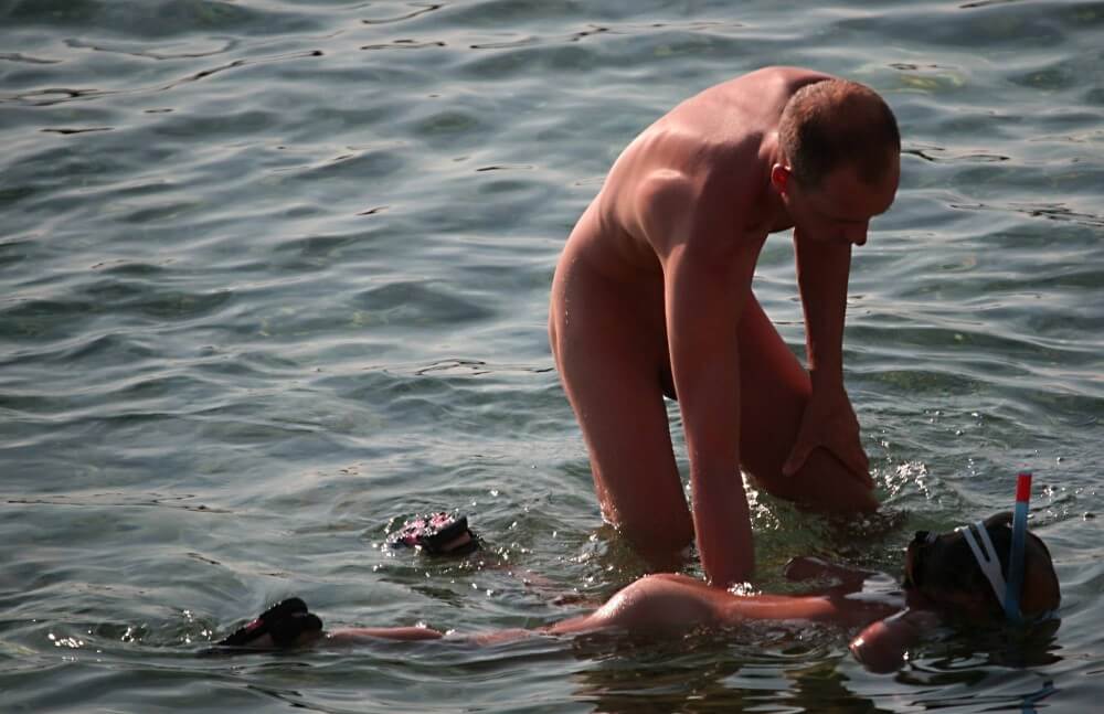 Father Floats His Daughter pics - Naturism and nudism