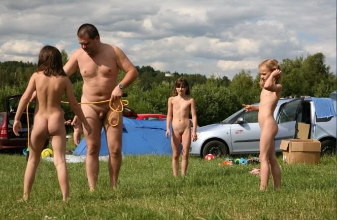 Naturism photo gallery # 38 - Naturism and nudism