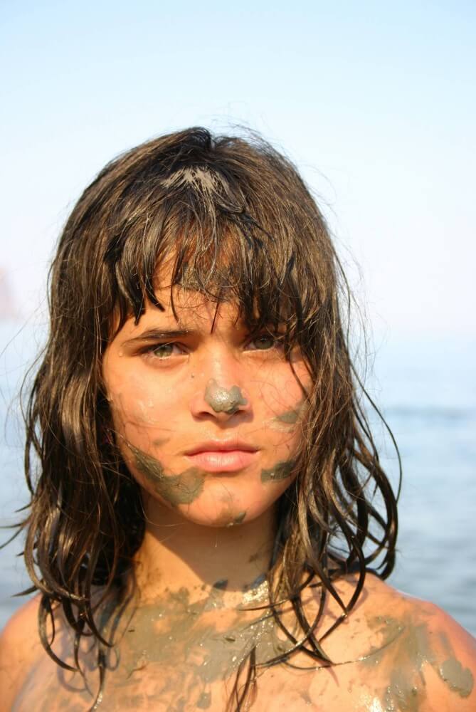 Courageous Naturist Girl pics - Naturism and nudism